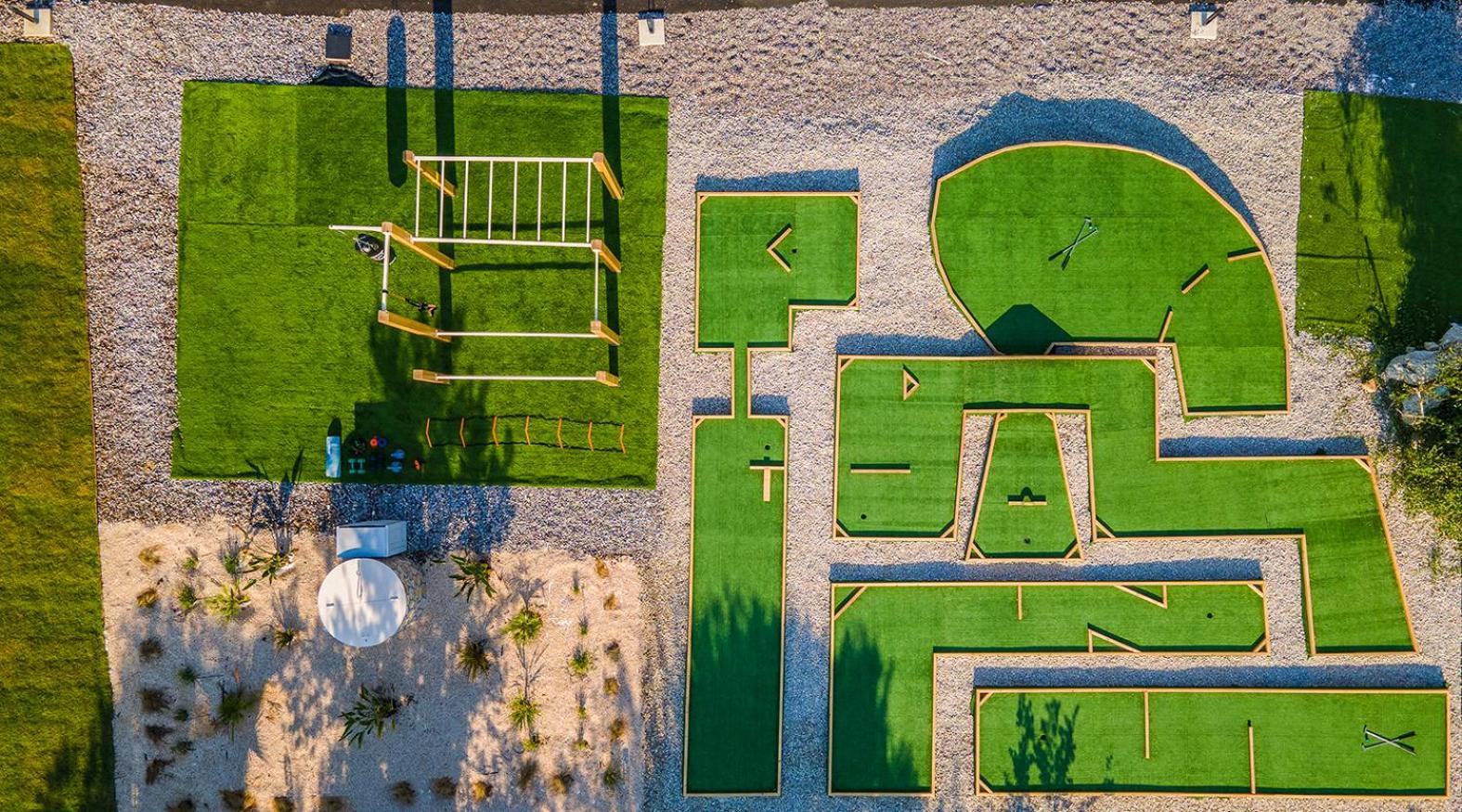 Villa Ami, Roda, Corfu: 10 Guests, Heated Pool, Private Mini Golf, Pool Table & More!!